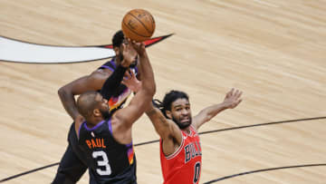 Chris Paul, Coby White Chicago Bulls. Mandatory Credit: Kamil Krzaczynski-USA TODAY Sports