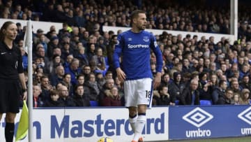 LIVERPOOL, ENGLAND - MARCH 10: Gylfi Sigurdsson of Everton prepares to take a corner during the Premier League match between Everton and Brighton and Hove Albion at Goodison Park on March 10, 2018 in Liverpool, England. (Photo by Tony McArdle/Everton FC via Getty Images)