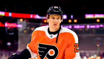 PHILADELPHIA, PA - SEPTEMBER 17: Philadelphia Flyers left wing James van Riemsdyk (25) warms up before the NHL Preseason game between the New York Islanders and the Philadelphia Flyers on September 17, 2018 at the Wells Fargo Center in Philadelphia PA. (Photo by Gavin Baker/Icon Sportswire via Getty Images)