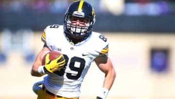 Oct 17, 2015; Evanston, IL, USA; Iowa Hawkeyes wide receiver Matt VandeBerg (89) runs the ball during the second half against the Northwestern Wildcats at Ryan Field. Mandatory Credit: Caylor Arnold-USA TODAY Sports