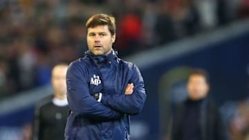 MELBOURNE, AUSTRALIA - JULY 29: Mauricio Pochettino (C), Manager of Tottenham Hotspur and Diego Simeone (R), Manager of Atletico de Madrid look on during the 2016 International Champions Cup Australia match between Tottenham Hotspur and Atletico de Madrid at the Melbourne Cricket Ground on July 29, 2016 in Melbourne, Australia. (Photo by Scott Barbour/Getty Images)