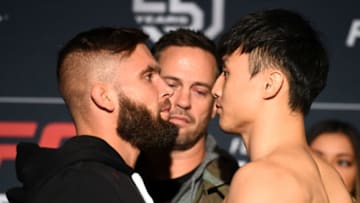 ST. LOUIS, MO - JANUARY 13: (L-R) Opponents Jeremy Stephens and Dooho Choi of South Korea face off during the UFC Fight Night weigh-in on January 13, 2018 in St. Louis, Missouri. (Photo by Josh Hedges/Zuffa LLC/Zuffa LLC via Getty Images)