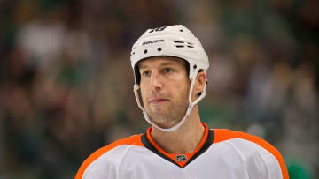 Oct 18, 2014; Dallas, TX, USA; Philadelphia Flyers left wing R.J. Umberger (18) waits for play to resume against the Dallas Stars during the game at the American Airlines Center. The Flyers defeated the Stars 6-5 in overtime. Mandatory Credit: Jerome Miron-USA TODAY Sports