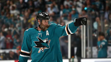 SAN JOSE, CALIFORNIA - APRIL 23: Joe Thornton #19 of the San Jose Sharks points back to goalie Martin Jones #31 during their game against the Vegas Golden Knights in Game Seven of the Western Conference First Round during the 2019 NHL Stanley Cup Playoffs at SAP Center on April 23, 2019 in San Jose, California. (Photo by Ezra Shaw/Getty Images)