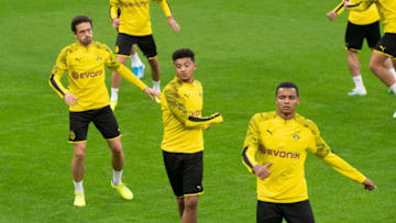 22 October 2019, Italy, Mailand: Soccer: Champions League, before the match Group F, 3rd matchday, Inter Milan - Borussia Dortmund at the Giuseppe Meazza Stadium. Thomas Delaney (l-r), Jadon Sancho and Manuel Akanji take part in the training. Photo: Bernd Thissen/dpa (Photo by Bernd Thissen/picture alliance via Getty Images)