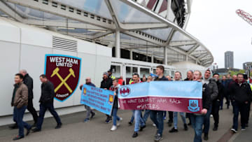 LONDON, ENGLAND - APRIL 29: West Ham United fans protest outside the stadium prior to the Premier League match between West Ham United and Manchester City at London Stadium on April 29, 2018 in London, England. (Photo by Catherine Ivill/Getty Images)
