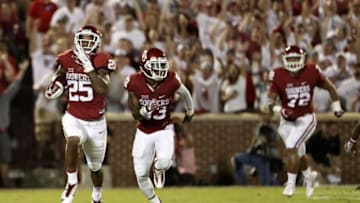 Sep 17, 2016; Norman, OK, USA; Oklahoma Sooners running back Joe Mixon (25) against the Ohio State Buckeyes at Gaylord Family - Oklahoma Memorial Stadium. Mandatory Credit: Kevin Jairaj-USA TODAY Sports