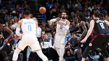 OKLAHOMA CITY, OK- DECEMBER 15: Steven Adams #12 of the Oklahoma City Thunder passes the ball against the LA Clippers on December 15, 2018 at Chesapeake Energy Arena in Oklahoma City, Oklahoma. NOTE TO USER: User expressly acknowledges and agrees that, by downloading and or using this photograph, User is consenting to the terms and conditions of the Getty Images License Agreement. Mandatory Copyright Notice: Copyright 2018 NBAE (Photo by Zach Beeker/NBAE via Getty Images)
