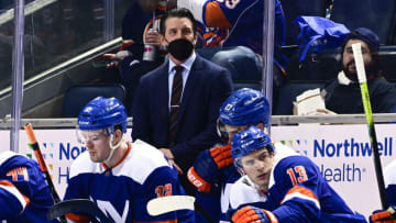 ELMONT, NEW YORK - JANUARY 01: Interim head coach Lane Lambert looks on against the Edmonton Oilers during the second period at UBS Arena on January 01, 2022 in Elmont, New York. Head coach Barry Trotz is not on the bench today due to personal reasons. (Photo by Steven Ryan/Getty Images)