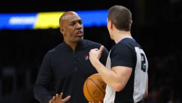 Chauncey Billups (left), Portland Trail Blazers (Photo by Todd Kirkland/Getty Images)