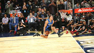 NEW ORLEANS, LA - FEBRUARY 18: Aaron Gordon #00 of the Orlando Magic dunks the ball during the Verizon Slam Dunk Contest during State Farm All-Star Saturday Night as part of the 2017 NBA All-Star Weekend on February 18, 2017 at the Smoothie King Center in New Orleans, Louisiana. NOTE TO USER: User expressly acknowledges and agrees that, by downloading and/or using this photograph, user is consenting to the terms and conditions of the Getty Images License Agreement. Mandatory Copyright Notice: Copyright 2017 NBAE (Photo by Bruce Yeung/NBAE via Getty Images)