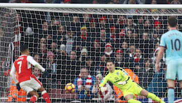 LONDON, ENGLAND - JANUARY 22: Alexis Sanchez of Arsenal converts the penalty to score his team's second goal during the Premier League match between Arsenal and Burnley at the Emirates Stadium on January 22, 2017 in London, England. (Photo by Julian Finney/Getty Images)