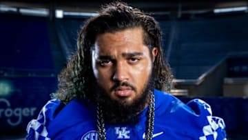 UK offensive lineman Darian Kinard.