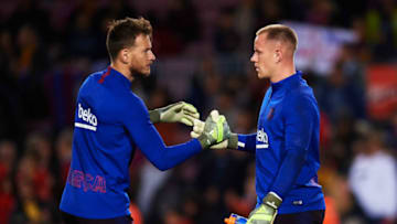 BARCELONA, SPAIN - NOVEMBER 09: Norberto Murara ‘Neto’ and Marc-Andre Ter Stegen of FC Barcelona shake hands before the La Liga match between FC Barcelona and RC Celta de Vigo at Camp Nou stadium on November 09, 2019 in Barcelona, Spain. (Photo by Alex Caparros/Getty Images)