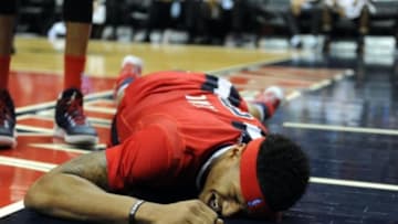 Mar 5, 2016; Washington, DC, USA; Washington Wizards guard Bradley Beal (3) yells after suffering an apparent back injury against the Indiana Pacers during the second half at Verizon Center. The Indiana Pacers won 100 - 99. Mandatory Credit: Brad Mills-USA TODAY Sports