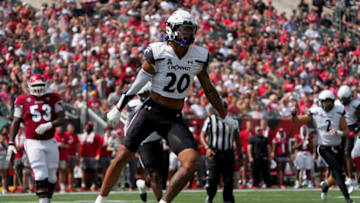 Cincinnati Bearcats linebacker Deshawn Pace during game against the Miami Redhawks at Paycor Stadium.
