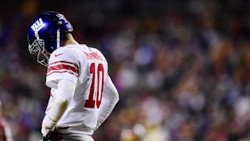 LANDOVER, MD - NOVEMBER 23: Quarterback Eli Manning (Photo by Patrick McDermott/Getty Images)