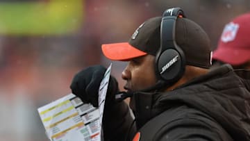 CLEVELAND, OH - NOVEMBER 20: Head coach Hue Jackson of the Cleveland Browns looks on during the second quarter against the Pittsburgh Steelers at FirstEnergy Stadium on November 20, 2016 in Cleveland, Ohio. (Photo by Jason Miller/Getty Images)