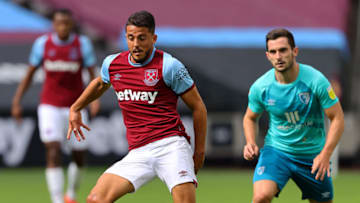 LONDON, ENGLAND - SEPTEMBER 05: Pablo Fornals of West Ham in action during the pre-season friendly match between West Ham United and AFC Bournemouth at London Stadium on September 05, 2020 in London, England. (Photo by Julian Finney/Getty Images)