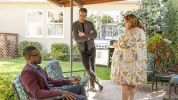 THIS IS US -- "Strangers: Part Two" Episode 418 -- Pictured: (l-r) Sterling K. Brown as Randall, Justin Hartley as Kevin, Chrissy Metz as Kate -- (Photo by: Ron Batzdorff/NBC)