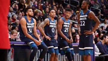 LOS ANGELES, CA - DECEMBER 25 Karl-Anthony Towns