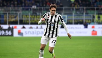 MILAN, ITALY - OCTOBER 24: Federico Chiesa of Juventus in action during the Serie A match between FC Internazionale and Juventus at Stadio Giuseppe Meazza on October 24, 2021 in Milan, Italy. (Photo by Giuseppe Cottini/Getty Images)