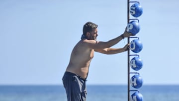 "What Happened on Exile, Stays on Exile" - Jeff Varner and his tribe attempts to solve the Immunity Puzzle on the seventh episode of SURVIVOR: Game Changers, airing Wednesday, April 12 (8:00-9:00 PM, ET/PT) on the CBS Television Network. Photo: Jeffrey Neira/CBS Entertainment ÃÂ©2017 CBS Broadcasting, Inc. All Rights Reserved.