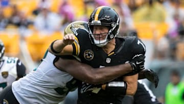 PITTSBURGH, PA - OCTOBER 08: Pittsburgh Steelers quarterback Ben Roethlisberger (7) is sacked by Jacksonville Jaguars defensive end Calais Campbell (93) during the game between the Jacksonville Jaguars and the Pittsburgh Steelers on October 8, 2017 at Heinz Field in Pittsburgh, Pa. (Photo by Mark Alberti/ Icon Sportswire)