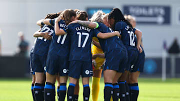 MANCHESTER, ENGLAND - OCTOBER 8: Chelsea Women team huddle during the Barclays Women's Super League match between Manchester City and Chelsea FC at Joie Stadium on October 8, 2023 in Manchester, United Kingdom. (Photo by Robbie Jay Barratt - AMA/Getty Images)