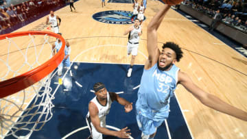MINNEAPOLIS, MN - DECEMBER 13: Karl-Anthony Towns #32 of the Minnesota Timberwolves drives to the basket during the game against the LA Clippers on December 13, 2019 at Target Center in Minneapolis, Minnesota. NOTE TO USER: User expressly acknowledges and agrees that, by downloading and or using this Photograph, user is consenting to the terms and conditions of the Getty Images License Agreement. Mandatory Copyright Notice: Copyright 2019 NBAE (Photo by David Sherman/NBAE via Getty Images)