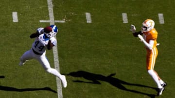 Kentucky linebacker Jamin Davis (44) intercepts a pass intended for Tennessee wide receiver Jalin Hyatt (11) during a SEC conference football game between the Tennessee Volunteers and the Kentucky Wildcats held at Neyland Stadium in Knoxville, Tenn., on Saturday, October 17, 2020.Kns Ut Football Kentucky Bp