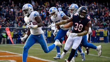 CHICAGO, IL - NOVEMBER 11: Kerryon Johnson #33 of the Detroit Lions runs the football into the endzone against the Chicago Bears in the fourth quarter at Soldier Field on November 11, 2018 in Chicago, Illinois. The Chicago Bears defeated the Detroit Lions 34-22. (Photo by Quinn Harris/Getty Images)