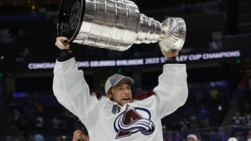 Jun 26, 2022; Tampa, Florida, USA; Colorado Avalanche goaltender Darcy Kuemper (35) celebrates with the Stanley Cup after the Avalanche game against the Tampa Bay Lightning in game six of the 2022 Stanley Cup Final at Amalie Arena. Mandatory Credit: Geoff Burke-USA TODAY Sports