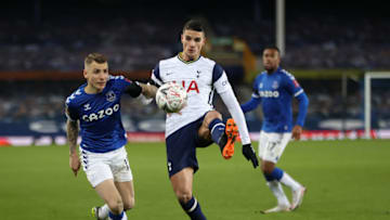 LIVERPOOL, ENGLAND - FEBRUARY 10: Erik Lamela of Tottenham Hotspur battles for possession with Lucas Digne of Everton during The Emirates FA Cup Fifth Round match between Everton and Tottenham Hotspur at Goodison Park on February 10, 2021 in Liverpool, England. (Photo by Clive Brunskill/Getty Images)
