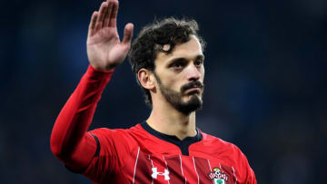 LEICESTER, ENGLAND - NOVEMBER 27: Manolo Gabbiadini of Southampton looks dejected after defeat in the penalty shoot out during the Carabao Cup Fourth Round match between Leicester City and Southampton at The King Power Stadium on November 27, 2018 in Leicester, England. (Photo by Michael Regan/Getty Images)