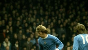 1970: Colin Bell of Manchester City in action during a Division One match. \ Mandatory Credit: Allsport UK /Allsport