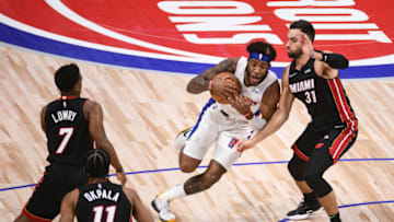 Detroit Pistons forward Saddiq Bey (41) drives to the basket as Miami Heat guard Max Strus (31) defends(Tim Fuller-USA TODAY Sports)