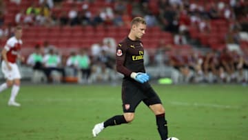 SINGAPORE, SINGAPORE - JULY 26: Bernd Leno of Arsenal passes the ball during the International Champions Cup 2018 match between Club Atletico de Madrid and Arsenal at the National Stadium on July 26, 2018 in Singapore. (Photo by Lionel Ng/Getty Images)