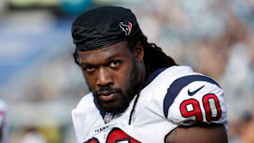 JACKSONVILLE, FL - DECEMBER 17: Defensive End Jadeveon Clowney