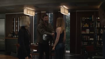 Marvel Studios' AVENGERS: ENDGAME..L to R: Black Widow/Natasha Romanoff (Scarlett Johansson), Thor (Chris Hemsworth), Captain Marvel/Carol Danvers (Brie Larson) and War Machine/James Rhodey (Don Cheadle)..Photo: Film Frame..©Marvel Studios 2019