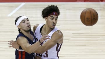 Jose Alvarado #15 of the New Orleans Pelicans passes against Brodric Thomas #33 of the Cleveland Cavaliers (Photo by Ethan Miller/Getty Images)