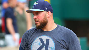 ARLINGTON, TX - MAY 30: Tommy Hunter