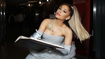 Ariana Grande anunció su compromiso con un magnate inmobiliario a sus 27 años 