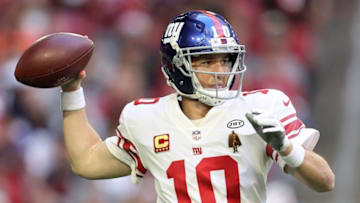GLENDALE, AZ - DECEMBER 24: Quarterback Eli Manning (Photo by Christian Petersen/Getty Images)