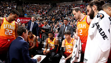 SALT LAKE CITY, UT - DECEMBER 22: The Utah Jazz huddle up against the Oklahoma City Thunder on December 22, 2018 at Vivint Smart Home Arena in Salt Lake City, Utah. NOTE TO USER: User expressly acknowledges and agrees that, by downloading and or using this Photograph, User is consenting to the terms and conditions of the Getty Images License Agreement. Mandatory Copyright Notice: Copyright 2018 NBAE (Photo by Melissa Majchrzak/NBAE via Getty Images)