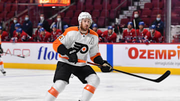 MONTREAL, QC - DECEMBER 16: Kevin Hayes #13 of the Philadelphia Flyers skates during the third period against the Montreal Canadiens at Centre Bell on December 16, 2021 in Montreal, Canada. The Montreal Canadiens defeated the Philadelphia Flyers 3-2 in a shootout. (Photo by Minas Panagiotakis/Getty Images)