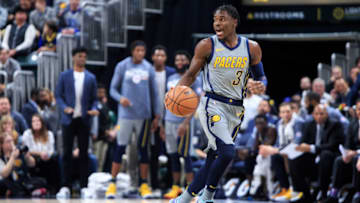 INDIANAPOLIS, INDIANA - NOVEMBER 17: Aaron Holiday #3 of the Indiana Pacers brings the ball up the court in the game against the Atlanta Hawks at Bankers Life Fieldhouse on November 17, 2018 in Indianapolis, Indiana. (Photo by Justin Casterline/Getty Images)