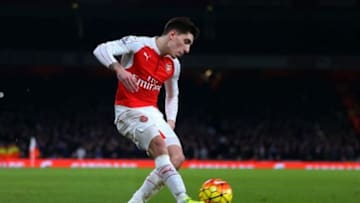 LONDON, ENGLAND - JANUARY 24: Hector Bellerin of Arsenal during the Barclays Premier League match between Arsenal and Chelsea at the Emirates Stadium on January 24, 2016 in London, England. (Photo by Catherine Ivill - AMA/Getty Images)