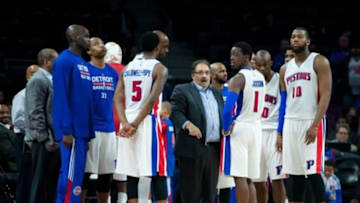 Feb 27, 2015; Auburn Hills, MI, USA; Detroit Pistons head coach Stan Van Gundy talks to his team during overtime against the New York Knicks at The Palace of Auburn Hills. New York won 121-115. Mandatory Credit: Tim Fuller-USA TODAY Sports