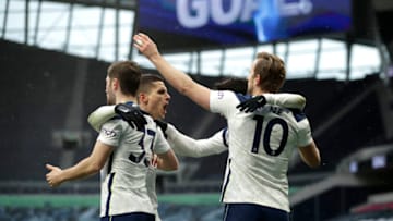 LONDON, ENGLAND - FEBRUARY 07: Harry Kane of Tottenham Hotspur celebrates with team mates Ben Davies, Erik Lamela and Son Heung-Min after scoring their side's first goal during the Premier League match between Tottenham Hotspur and West Bromwich Albion at Tottenham Hotspur Stadium on February 07, 2021 in London, England. (Photo by Matt Dunham - Pool/Getty Images)